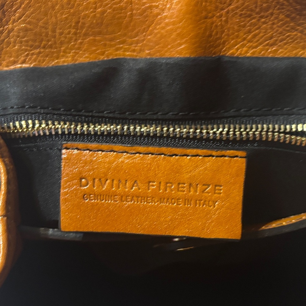 Divina Firenze Genuine Leather Shoulder Bag - Picture 2 of 9